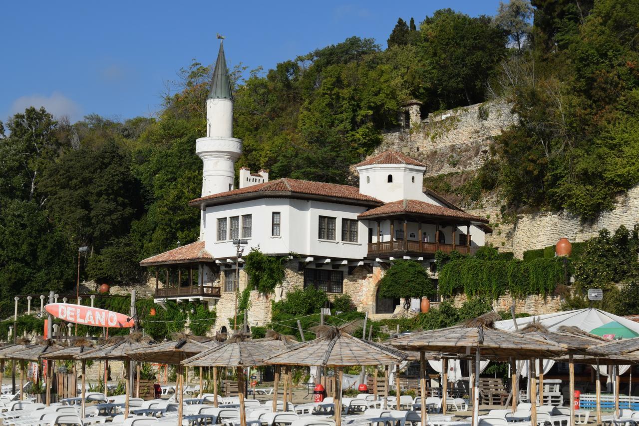 Ahilea Hotel - Free Pool Access Balchik Exterior foto